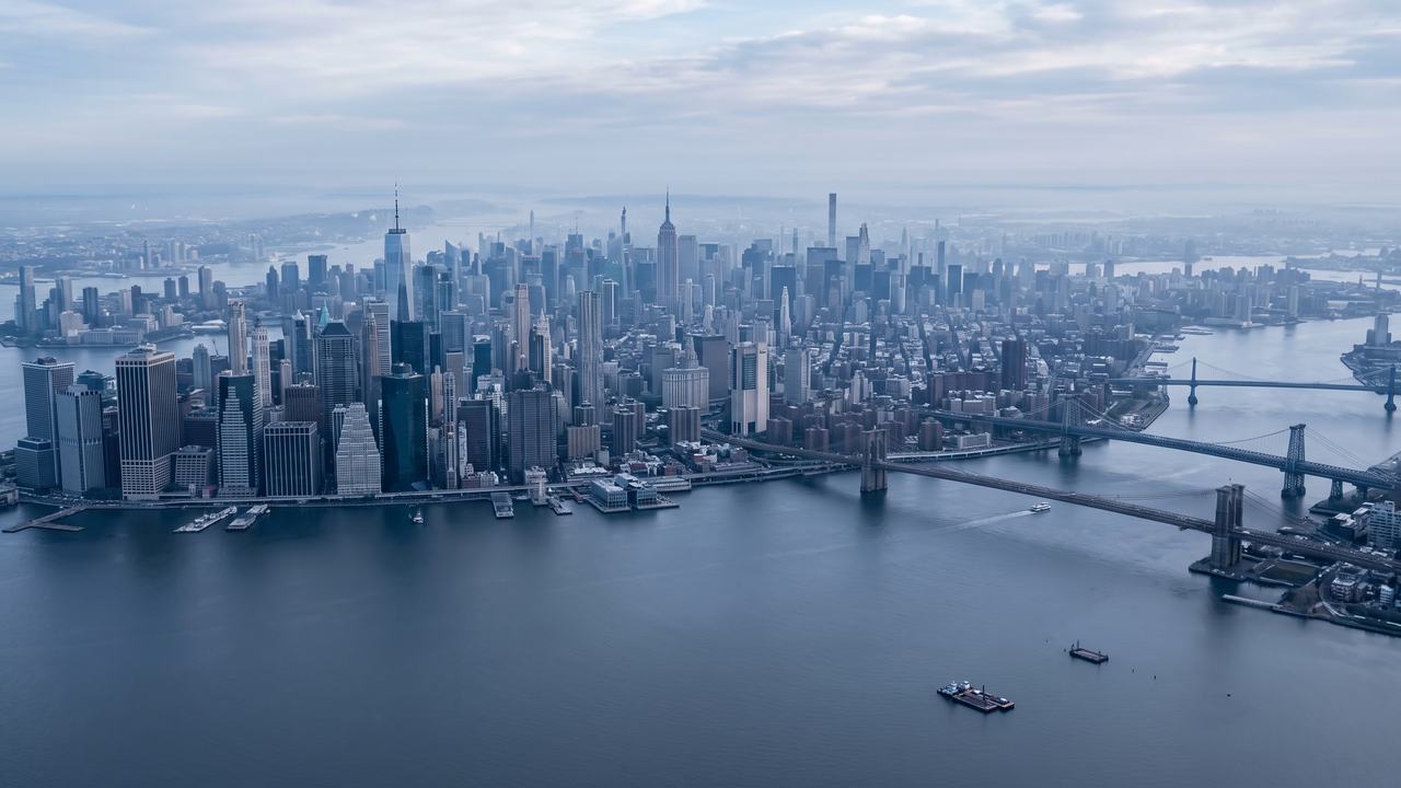 Aerial view of Manhattan and the New York City skyline